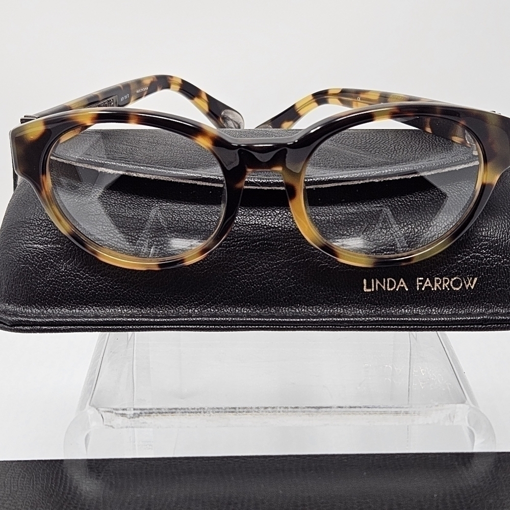 Linda Farrow X Ann Demeulemeester Tortoiseshell Oval Optical Eyeglass Frame — image 7 of 8